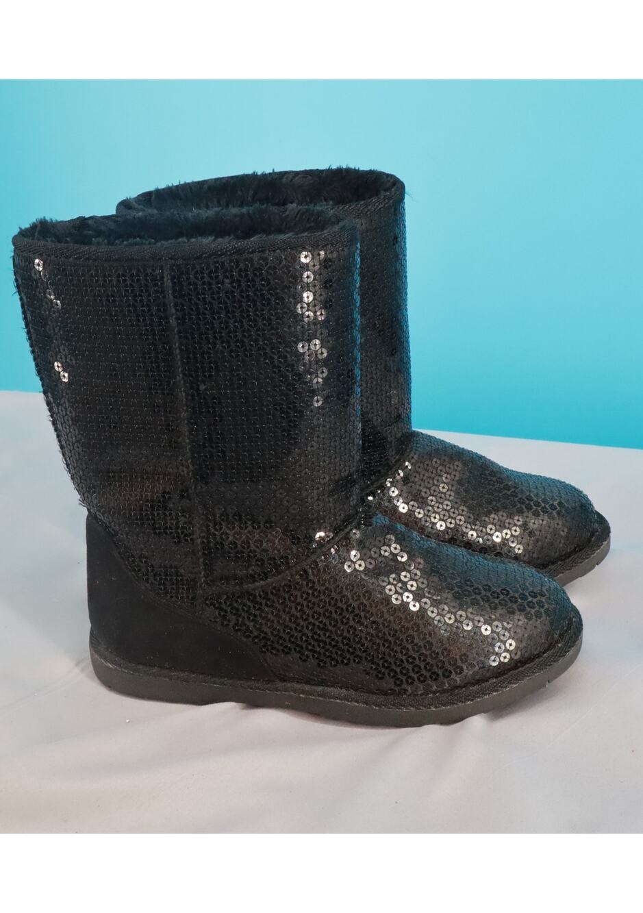 Suzy Black Sequin Faux Fur Winter Boots Women’s Size 4